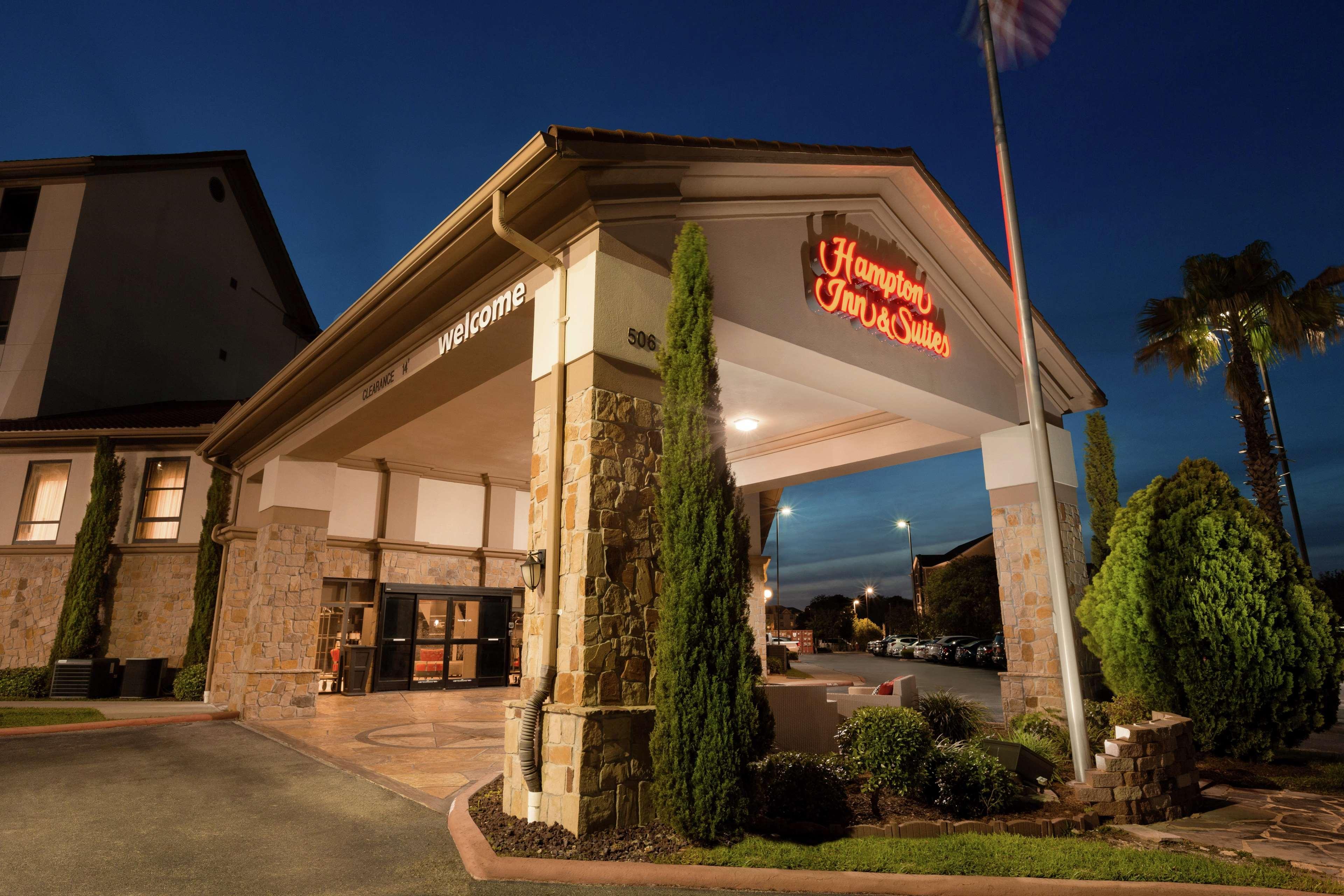Hampton Inn And Suites Houston Clear Lake Nasa Уебстър Екстериор снимка