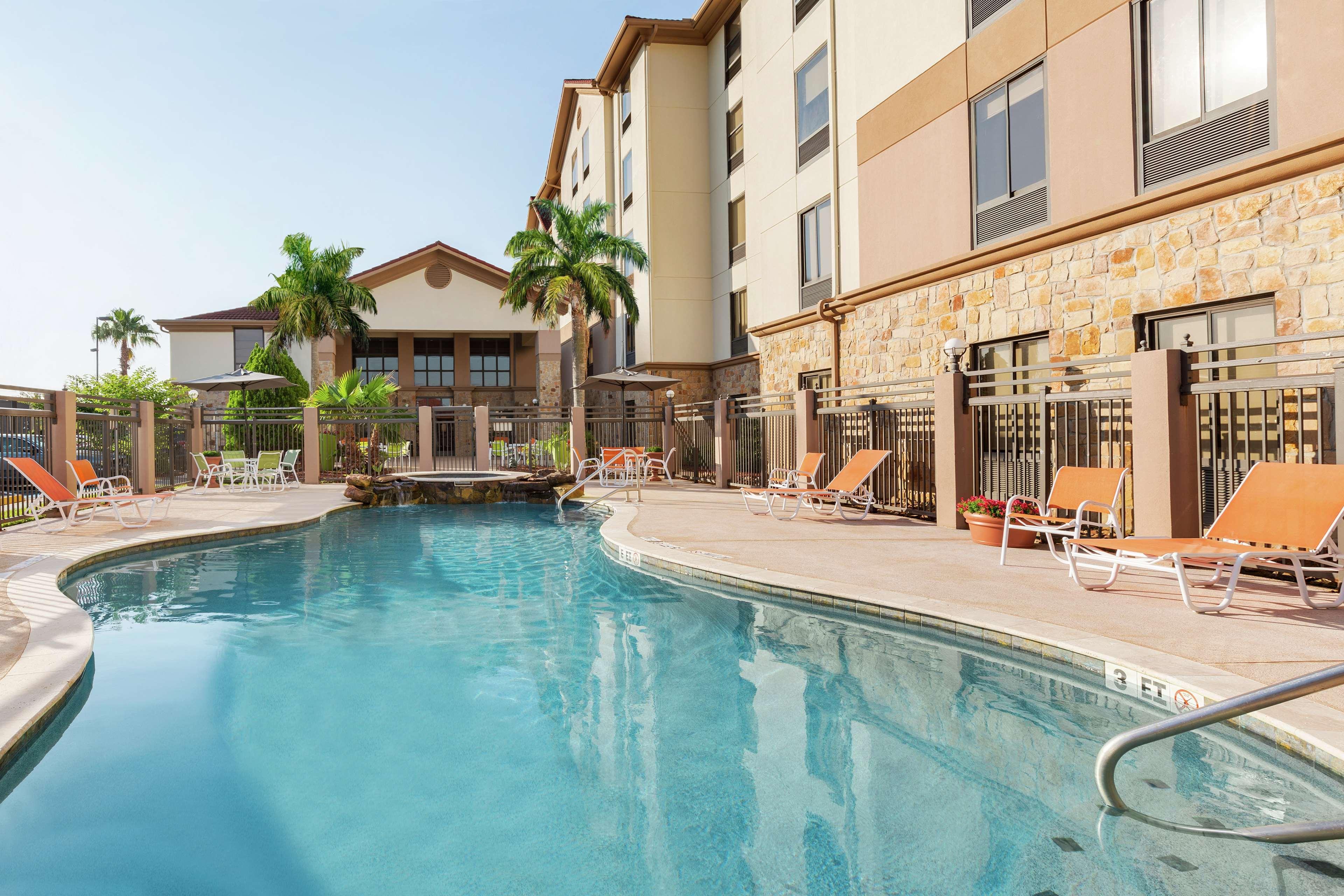 Hampton Inn And Suites Houston Clear Lake Nasa Уебстър Екстериор снимка