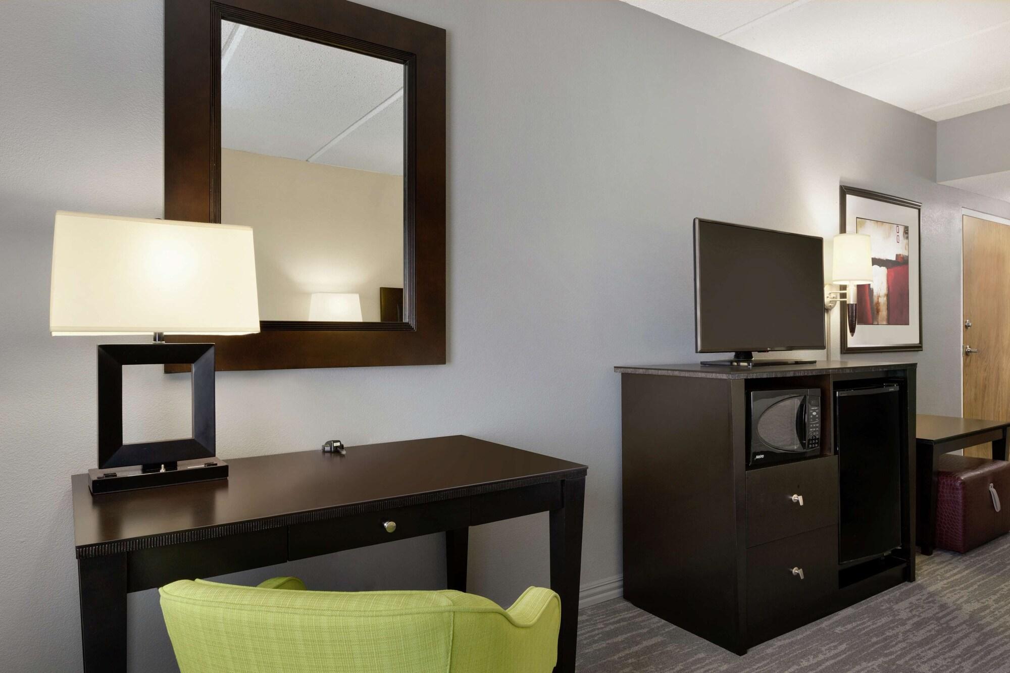 Hampton Inn And Suites Houston Clear Lake Nasa Уебстър Екстериор снимка