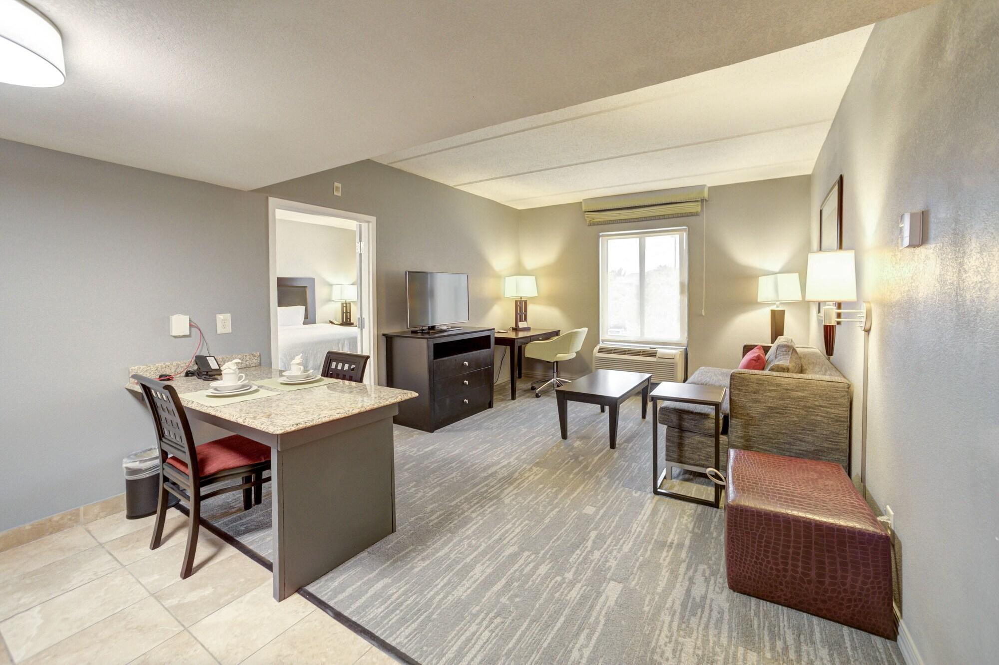 Hampton Inn And Suites Houston Clear Lake Nasa Уебстър Екстериор снимка