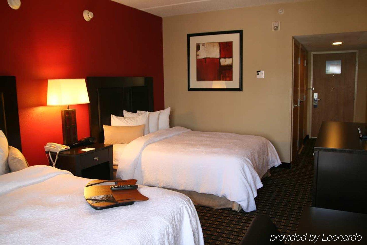 Hampton Inn And Suites Houston Clear Lake Nasa Уебстър Стая снимка